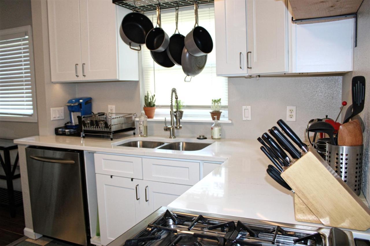 Spacious Cherry Creek Villa Denver Bagian luar foto
